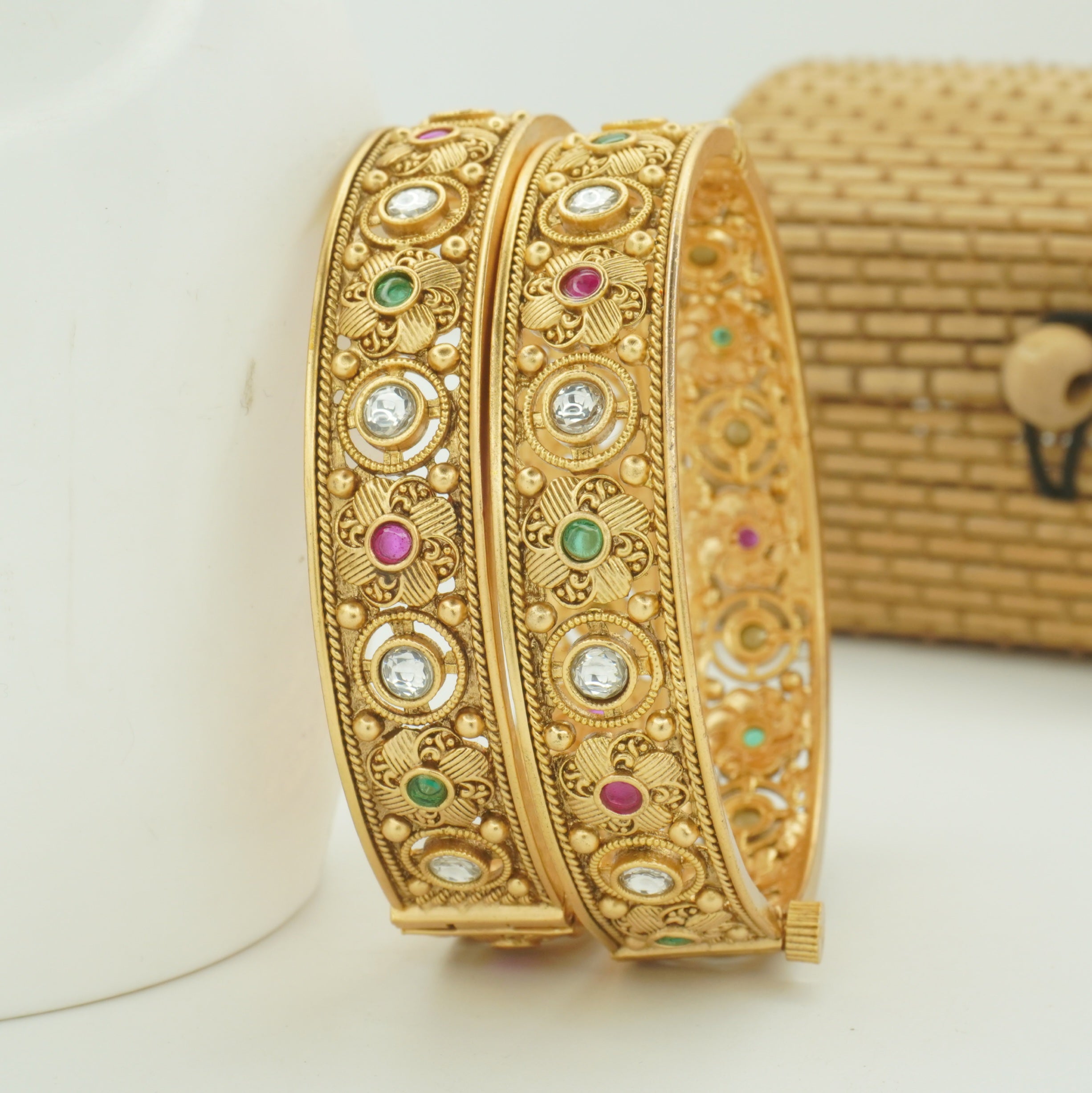 Traditional Gold Tone Kundan Stone Bridal Kangan Bangles Pair for Women - Indian Wedding Jewelry