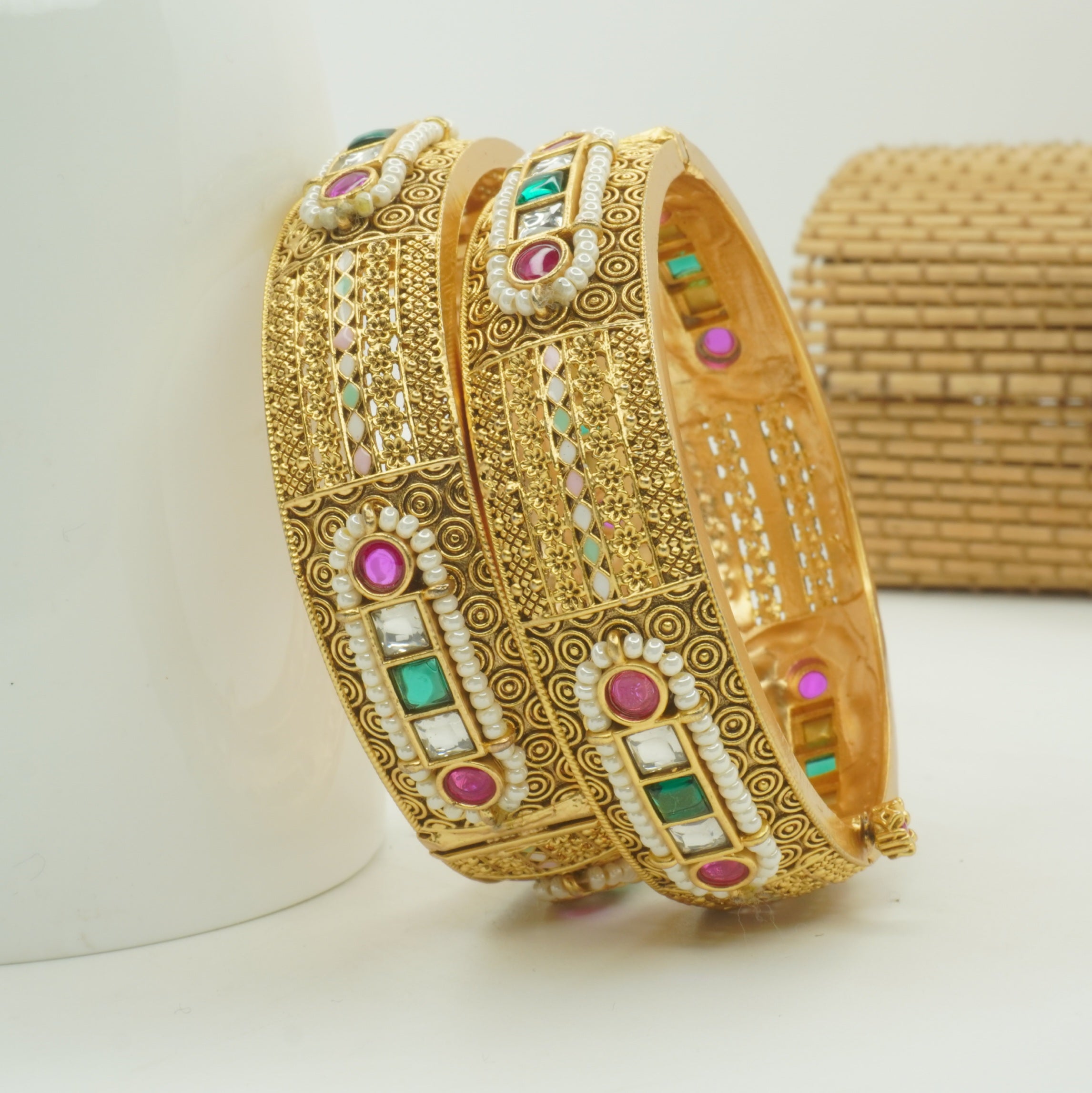 Luxury Gold Plated Kundan Pearl Bridal Bangles Pair – Traditional Indian Wedding Kangan for Women