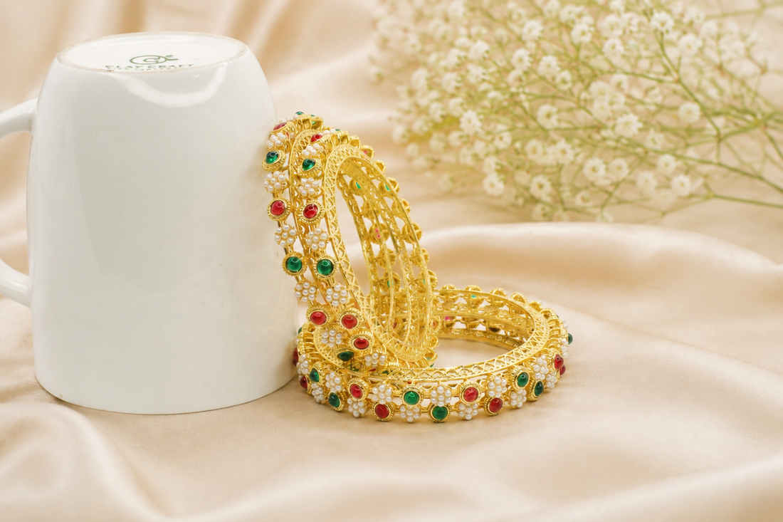 Gold-Plated Kundan Bangles Set of 4 with Ruby & Emerald Green Stones – Filigree Jali Traditional Wear